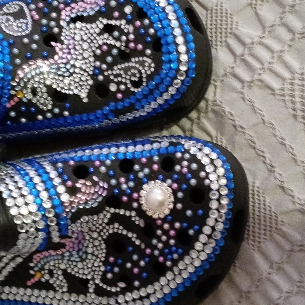 Shoes - Picture 5 of 5